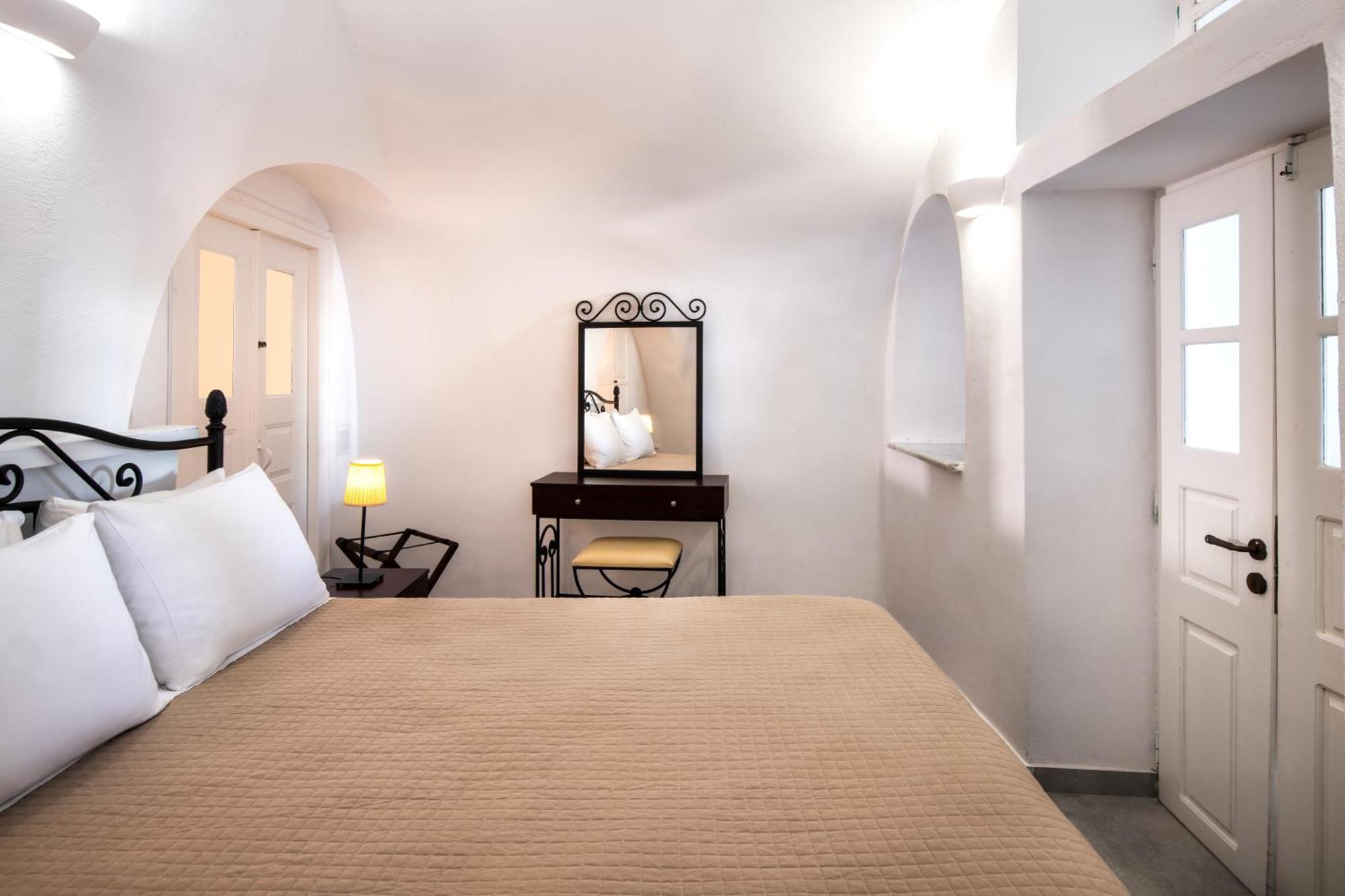 Appartement Day One Fira Mansion Extérieur photo