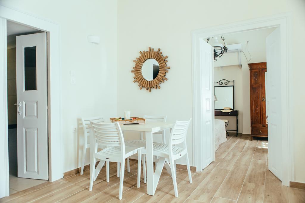 Appartement Day One Fira Mansion Extérieur photo